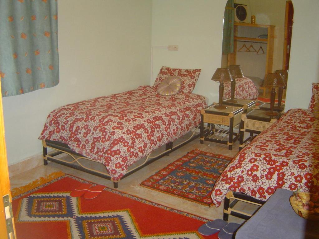 Le Temps De Vivre Bed and Breakfast Ουαρζαζάτ Δωμάτιο φωτογραφία
