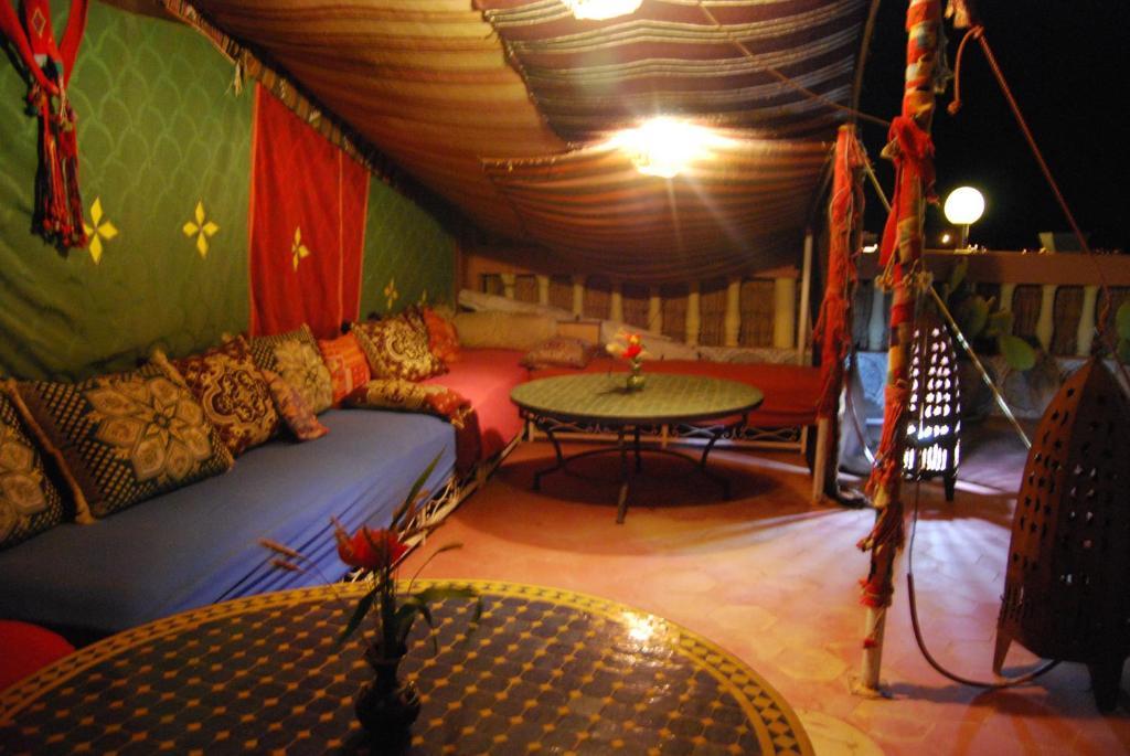 Le Temps De Vivre Bed and Breakfast Ουαρζαζάτ Εξωτερικό φωτογραφία